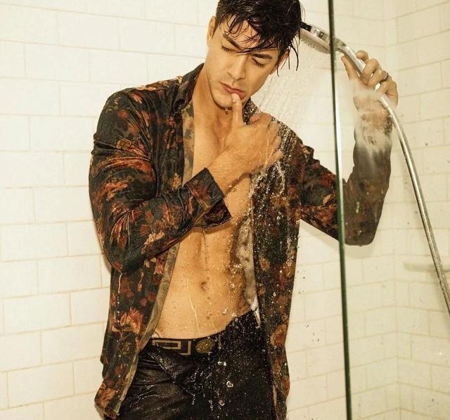 混血熟男被嘲年纪太大,克制欲望6年的他终于翻身了