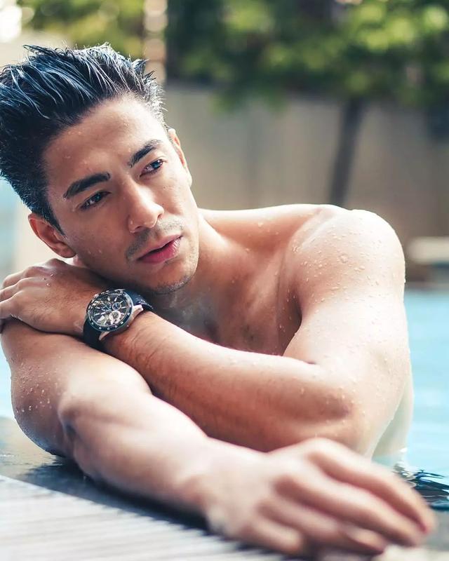 混血熟男被嘲年纪太大,克制欲望6年的他终于翻身了