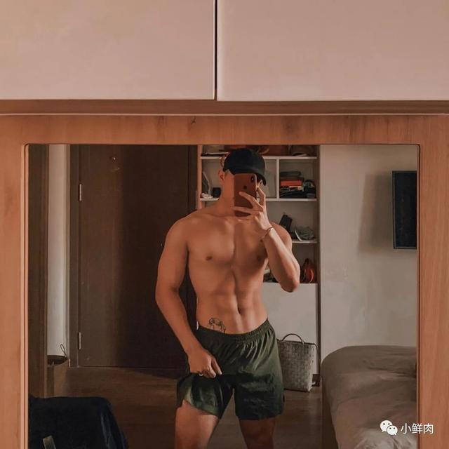 腰比毛若懿还软!96年瑜伽私教走红,小姐姐们都嫉妒了