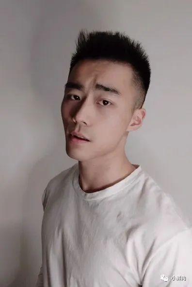 飞行员小哥上相亲节目火了,条顺颜高小姐姐不淡定了