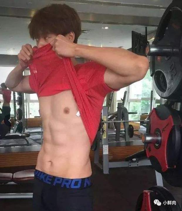 李东漌暴瘦90斤逆袭成“彭于晏”,这也太帅了吧