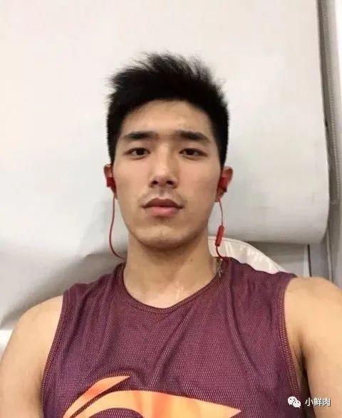 李东漌暴瘦90斤逆袭成“彭于晏”,这也太帅了吧