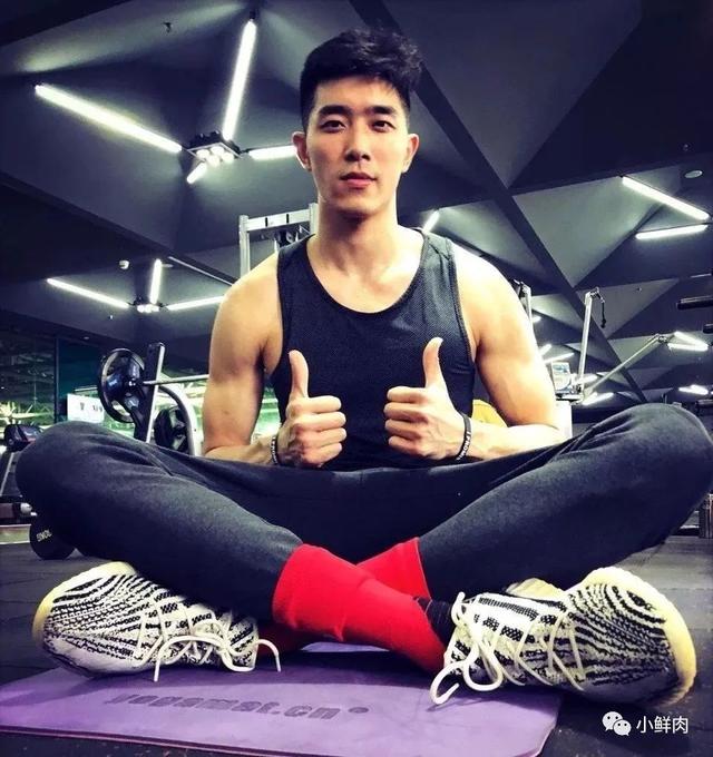 李东漌暴瘦90斤逆袭成“彭于晏”,这也太帅了吧