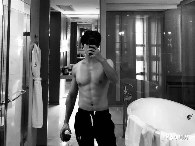 大二被海岩相中出道,张峻宁为什么一直都不火?