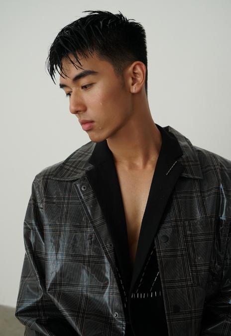 鼻子比黄轩的都大,星海学院校草太太太帅了!