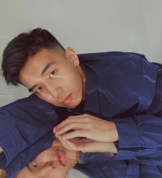 鼻子比黄轩的都大,星海学院校草太太太帅了!