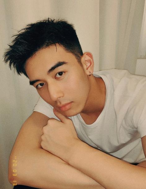 鼻子比黄轩的都大,星海学院校草太太太帅了!