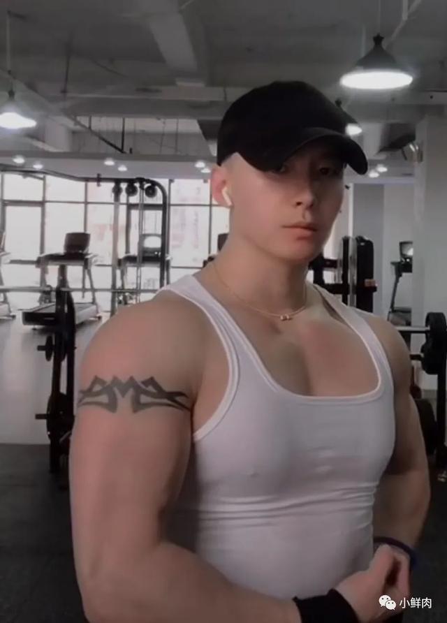 37岁逆龄大叔走红,女生看完都羡慕嫉妒恨了!