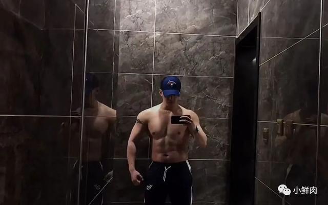 37岁逆龄大叔走红,女生看完都羡慕嫉妒恨了!