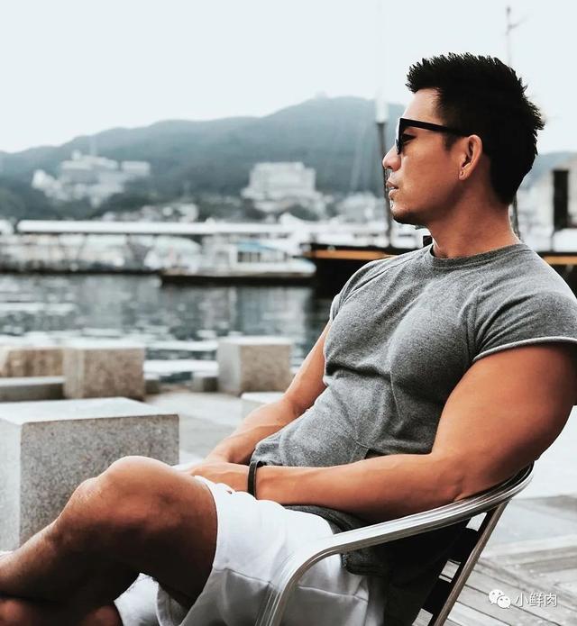 网友夸他为内蒙肌肉网红1哥,E杯胸肌实力太强大!