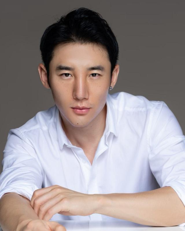 有种“变化”叫与白冰离婚,丁一今成网红,练出腱子肉不输年轻人