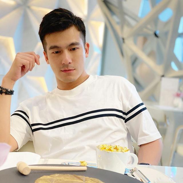 男生“锅盖头”发型过时了,夏天适合留这4款,简单干净显帅气