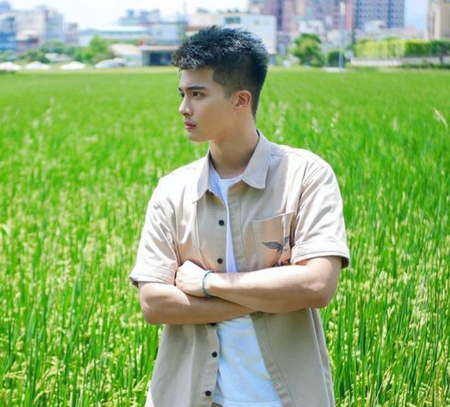 男生“锅盖头”发型过时了,夏天适合留这4款,简单干净显帅气