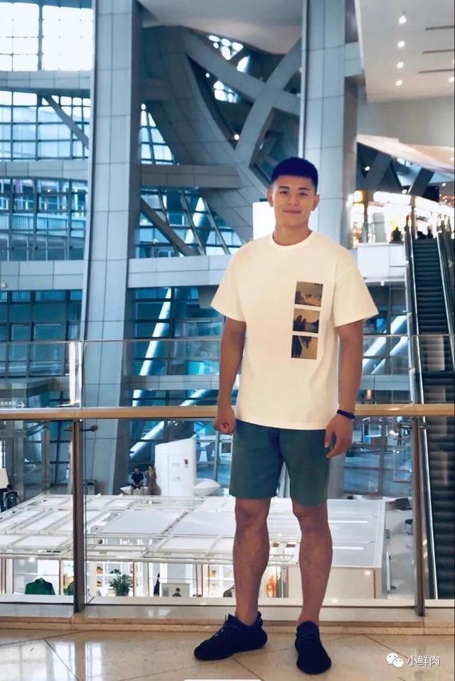 191cm山东大鼻子小哥走红,这也太猛了吧