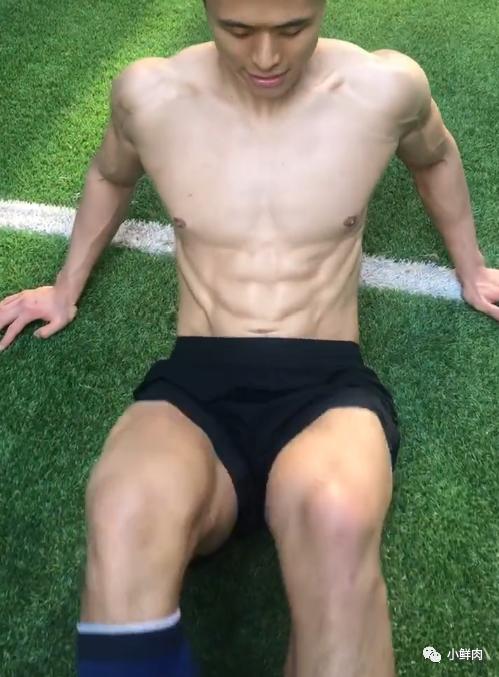 191cm山东大鼻子小哥走红,这也太猛了吧