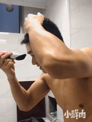 191cm山东大鼻子小哥走红,这也太猛了吧