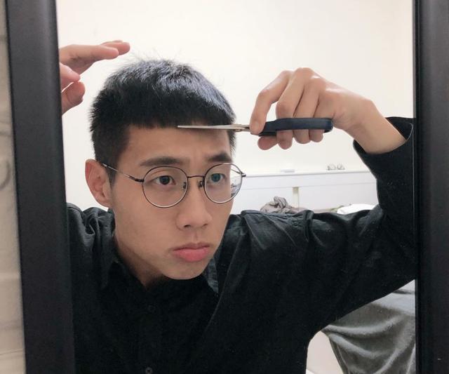 男生不要迷恋“锅盖头”发型,短发才适合夏天,剪一次可以帅很久