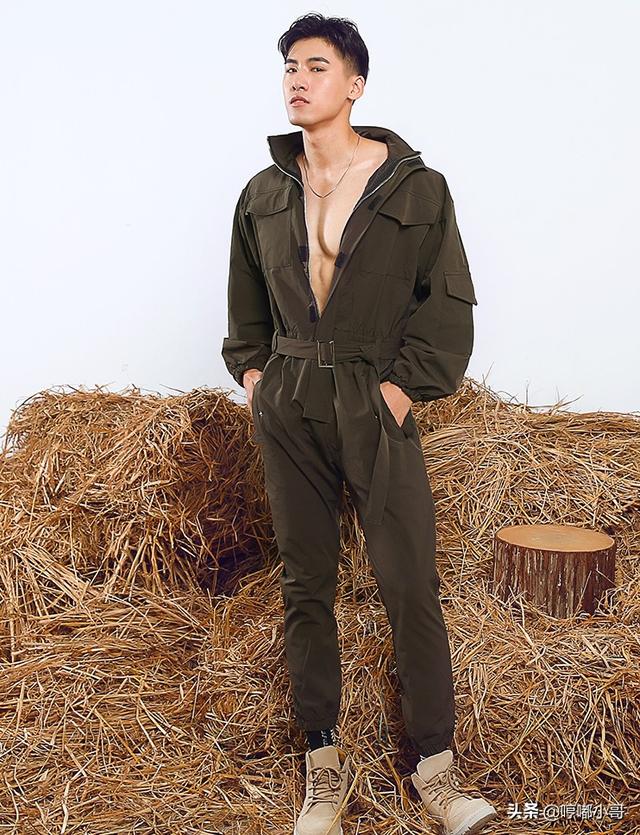 有气质的男生穿搭,个性、帅气、有品味,原来连体衣可以这么穿