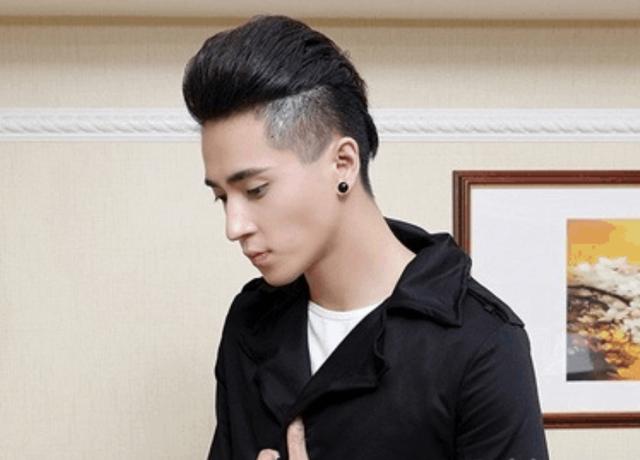 20岁左右男生千万别留成熟发型,剪这四款刚刚好,清新帅气又减龄