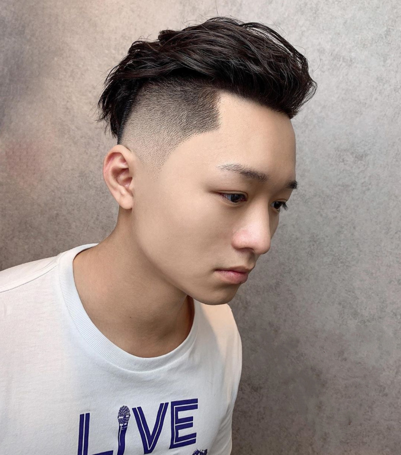 男生剪腻了“短盖头”发型,不妨试试这4款造型,清爽时尚显帅气