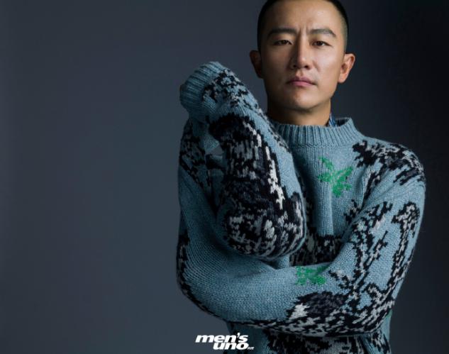 黄轩寸头造型演绎硬汉风,秋季大片来袭,时尚与复古并存