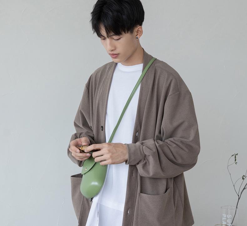 秋日的暖男范儿,一件针织衫就搞定