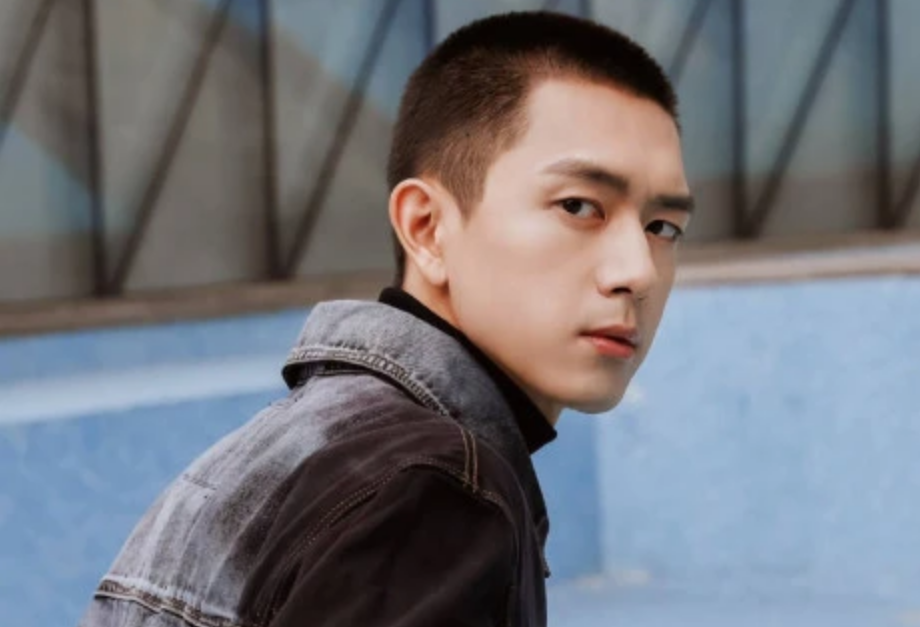 男生剪“寸头”发型真的好看,两侧头发修剪干净,阳光帅气有魅力