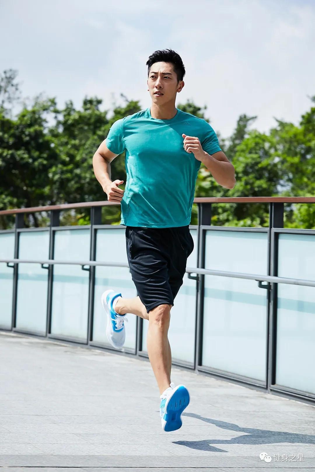 28岁台湾模特,浓眉大眼五官立体,肌肉身材具有视觉冲击