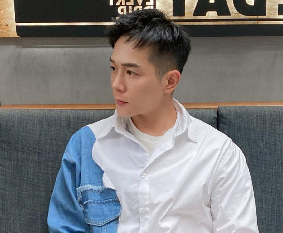 男生别嫌弃“两边铲光”发型了,2021留这几款造型,干净帅气