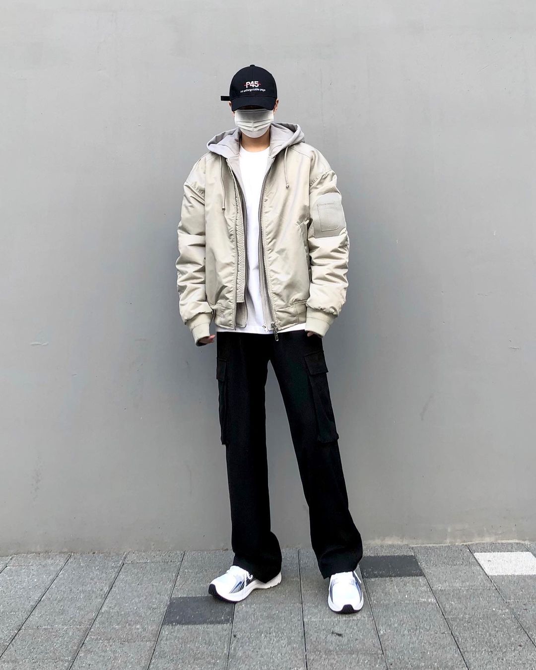 男生穿“卫衣+外套”真的帅气,6套不同潮流搭配,塑造多样气质