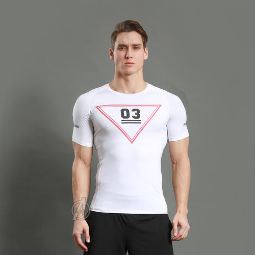 男性穿紧身衣怎么说呢?能穿紧身衣的男性,首先能满足这4个条件