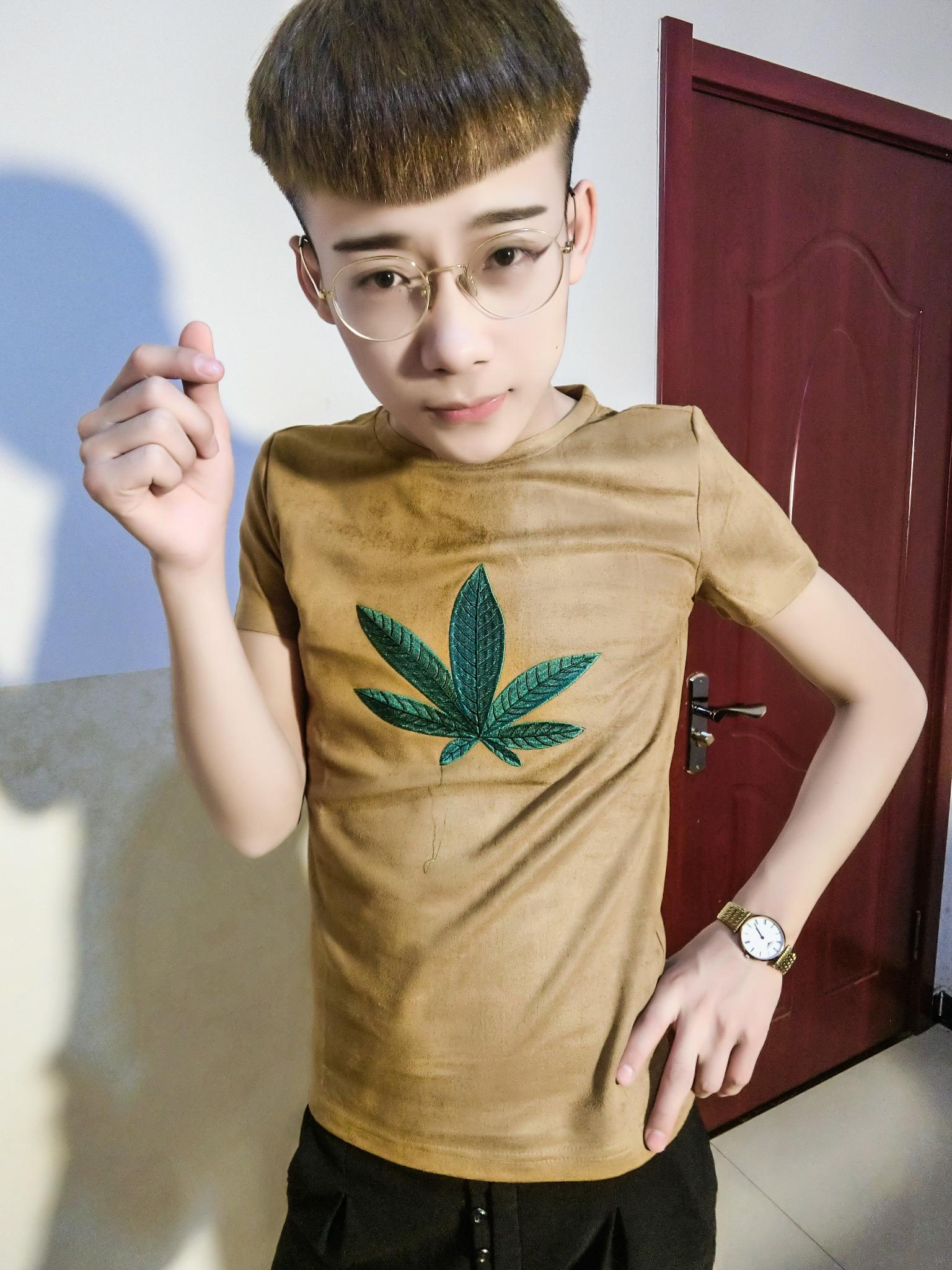 男性穿紧身衣怎么说呢?能穿紧身衣的男性,首先能满足这4个条件